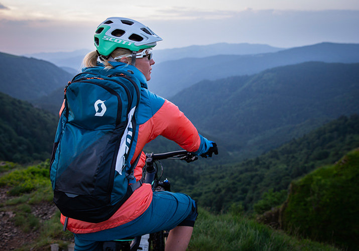 Ako si správne vybrať cyklistický batoh?