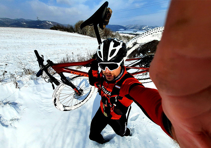 AKO SA UDRŽAŤ CEZ ZIMU V KONDÍCII: 5 vhodných aktivít, s ktorými to zaručene zvládnete.
