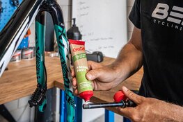 ASSEMBLY PASTE 150 ml